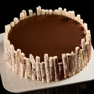 Torta ricoperta cioccolato